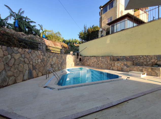 Меблированный дуплекс с видом на море и горы в районе Махмутлар, 150м - Ракурс 12