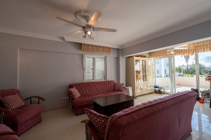 Триплекс 4+1 на первой линии моря с собственным пляжем, 170 м2 - Ракурс 2