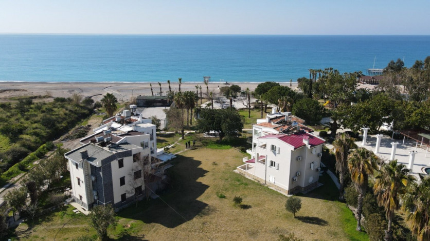 Триплекс 4+1 на первой линии моря с собственным пляжем, 170 м2 - Ракурс 3