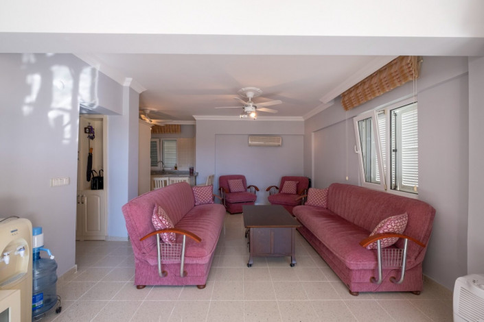 Триплекс 4+1 на первой линии моря с собственным пляжем, 170 м2 - Ракурс 4