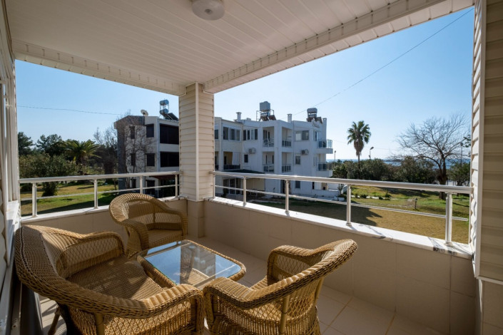 Триплекс 4+1 на первой линии моря с собственным пляжем, 170 м2 - Ракурс 12