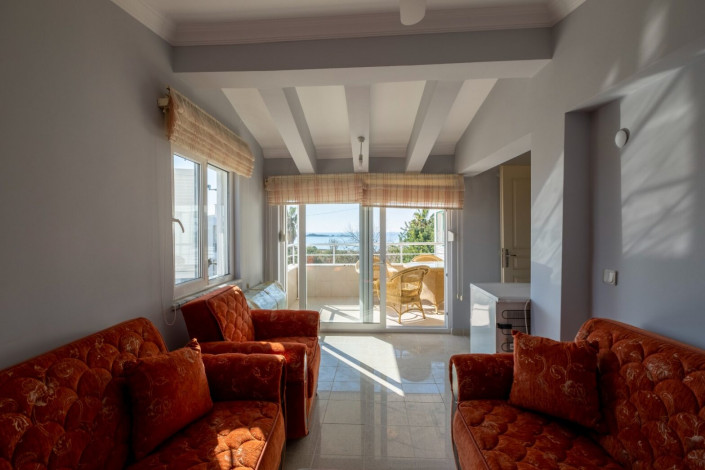 Триплекс 4+1 на первой линии моря с собственным пляжем, 170 м2 - Ракурс 18