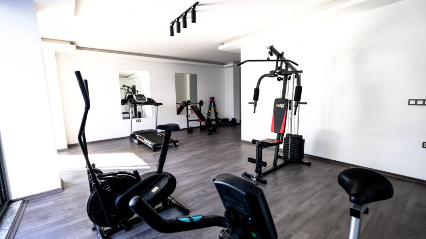 Меблированная квартира 1+1 в новом комплексе с инфраструктурой в Махмутлар, 59 м2 - Ракурс 3