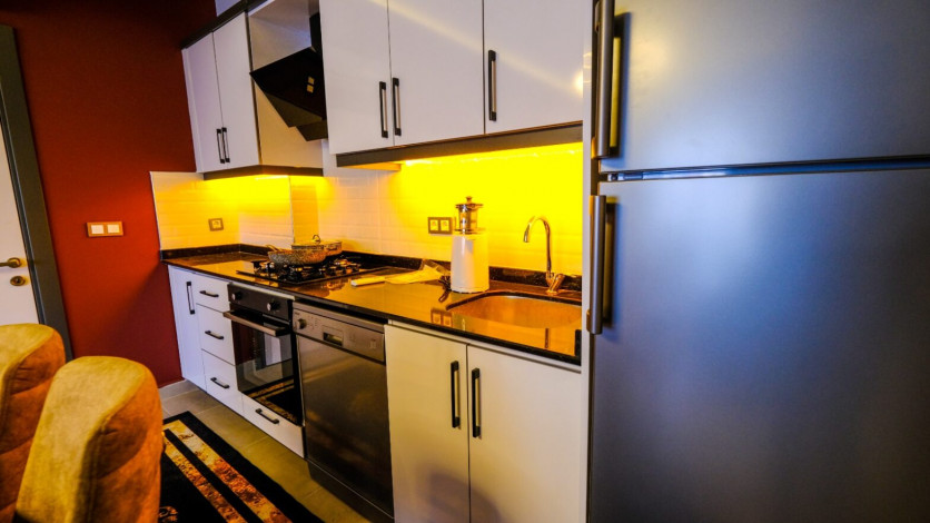 Меблированная квартира 1+1 в новом комплексе с инфраструктурой в Махмутлар, 59 м2 - Ракурс 8