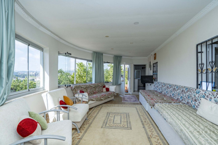 Просторная вилла 6+1 с видом на Cредиземное море в районе Тюрклер, 220 м2 - Ракурс 6