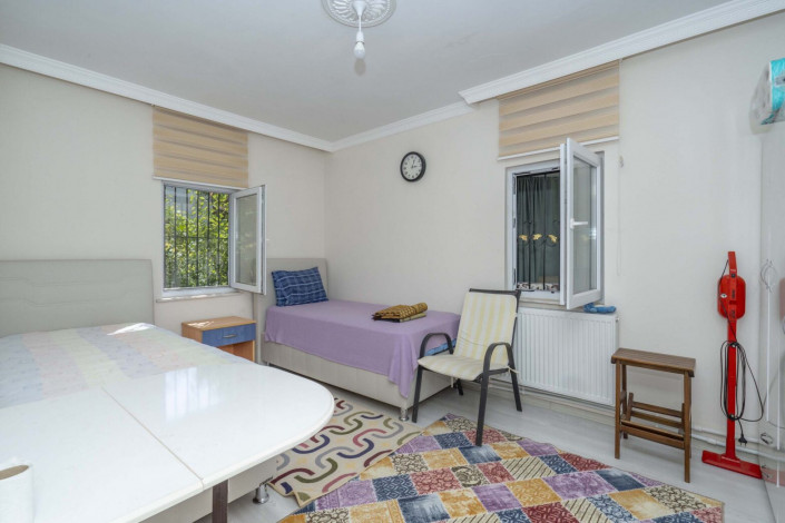 Просторная вилла 6+1 с видом на Cредиземное море в районе Тюрклер, 220 м2 - Ракурс 7