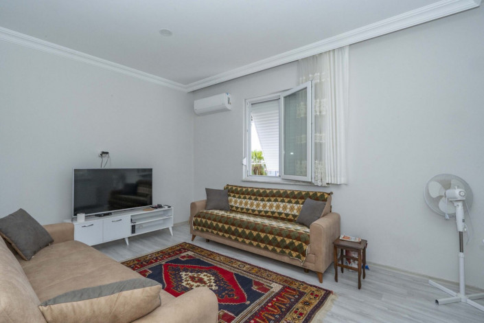 Просторная вилла 6+1 с видом на Cредиземное море в районе Тюрклер, 220 м2 - Ракурс 9