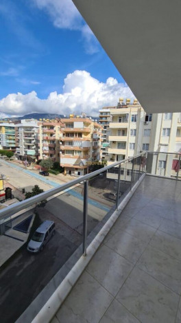 Трехкомнатная квартира с отдельной кухней в Махмутларе, 105 м2 - Ракурс 28