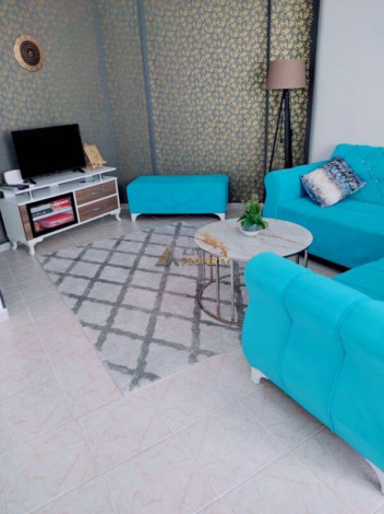 Меблированная двухкомнатная квартира с крытым бассейном в Махмутларе, 60 м2 - Ракурс 4