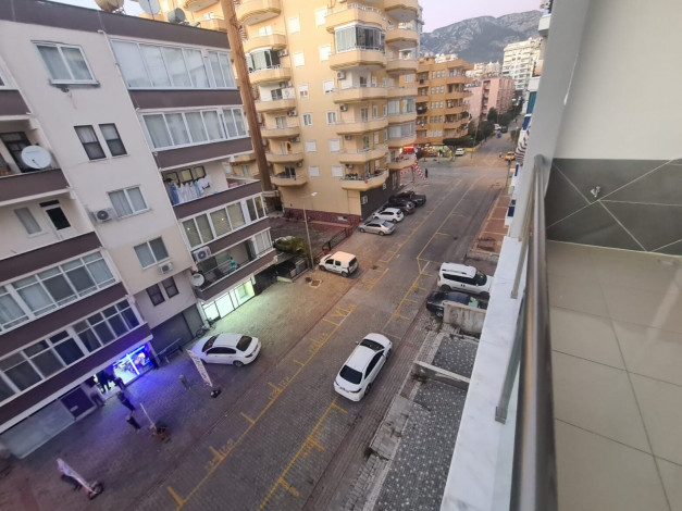 Четырехкомнатные апартаменты в 200 метрах от моря в Махмутларе, 145 м2 - Ракурс 31