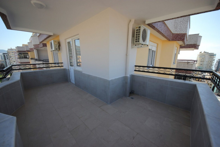 Пятикомнатный пентхаус в 300 метрах от Средиземного моря в Махмутлар, 240 м2 - Ракурс 5