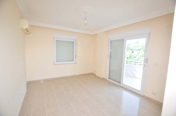 Трехкомнатная квартира с частичным видом на море в Демирташ, 110 м2 - Ракурс 10