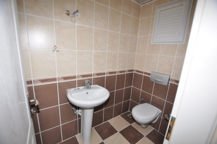 Трехкомнатная квартира с частичным видом на море в Демирташ, 110 м2 - Ракурс 14