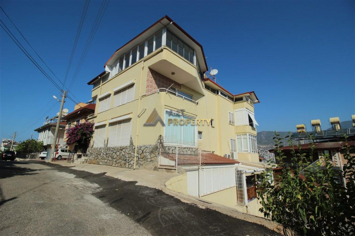 Четырехкомнатная квартира в исторической части центра города Аланья, 200 м2 - Ракурс 3