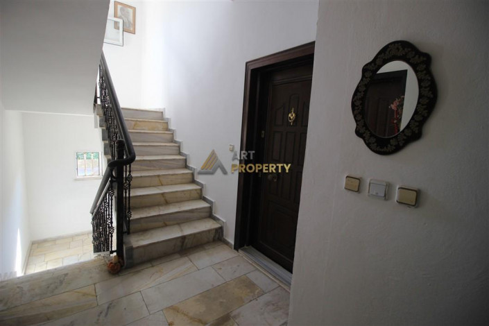 Четырехкомнатная квартира в исторической части центра города Аланья, 200 м2 - Ракурс 8