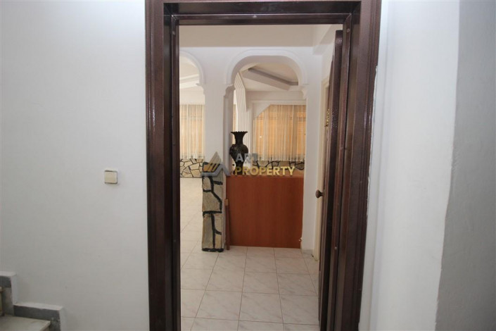 Четырехкомнатная квартира в исторической части центра города Аланья, 200 м2 - Ракурс 9