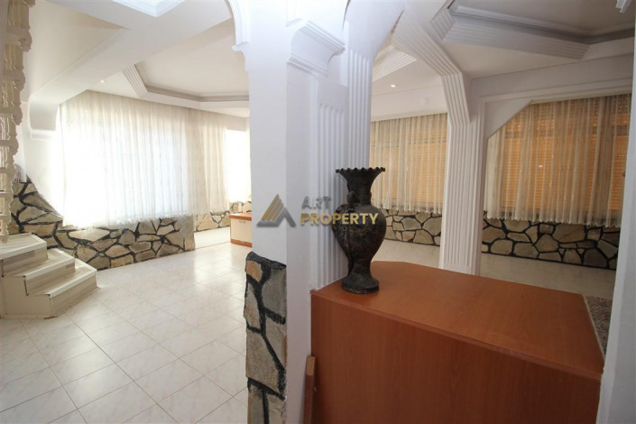 Четырехкомнатная квартира в исторической части центра города Аланья, 200 м2 - Ракурс 10