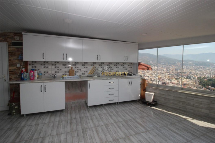 Четырехкомнатная квартира в исторической части центра города Аланья, 200 м2 - Ракурс 24