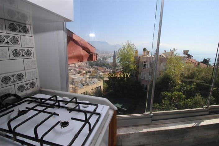 Четырехкомнатная квартира в исторической части центра города Аланья, 200 м2 - Ракурс 25