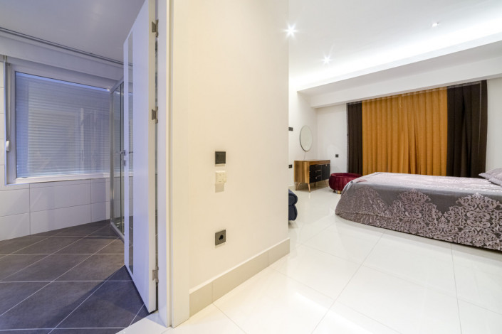 Четырехкомнатный дуплекс в комплекс с концепцией пятизвездочного отеля в Тосмуре. - Ракурс 17