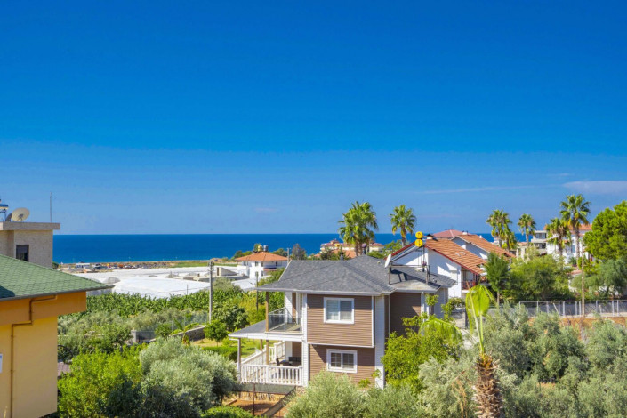 Меблированная двухэтажная вилла 3+1 недалеко от моря в районе Демирташ, 240 м2 - Ракурс 22