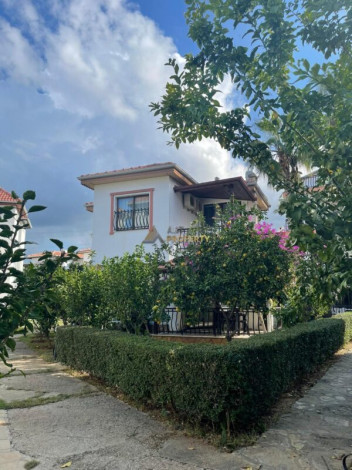 Уютная вилла 3+1 с собственным зеленым садом в районе песчаного пляжа Инжекум, 120 + 300 м2 - Ракурс 2