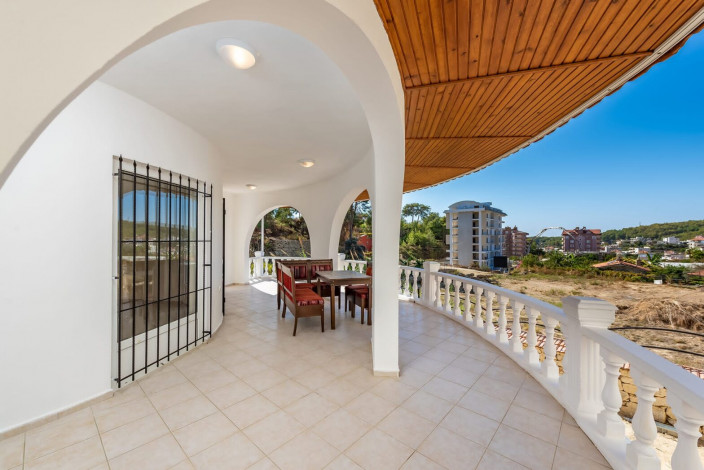 Двухэтажная меблированная вилла 3+1 с собственной просторной территорией в Авсалларе, 220 + 450 м2 - Ракурс 3