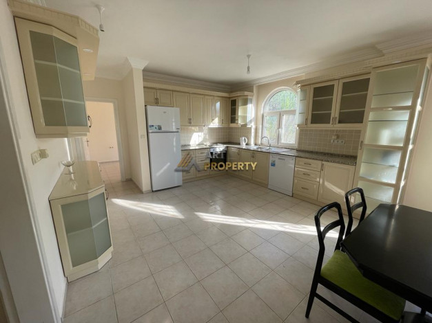 Двухэтажная меблированная вилла 3+1 с собственной просторной территорией в Авсалларе, 220 + 450 м2 - Ракурс 17