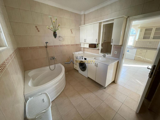 Двухэтажная меблированная вилла 3+1 с собственной просторной территорией в Авсалларе, 220 + 450 м2 - Ракурс 23