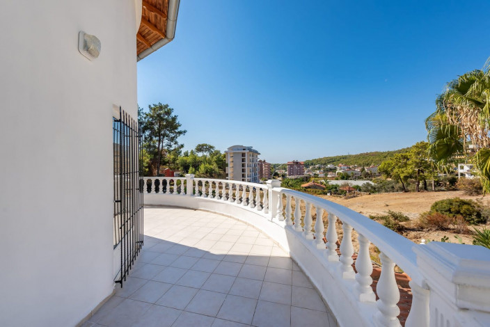 Двухэтажная меблированная вилла 3+1 с собственной просторной территорией в Авсалларе, 220 + 450 м2 - Ракурс 35