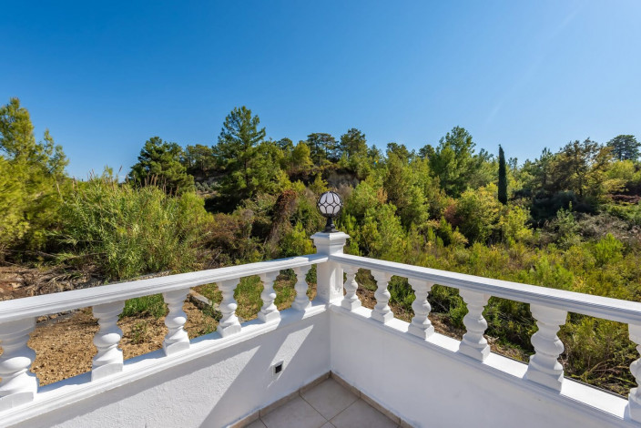 Двухэтажная меблированная вилла 3+1 с собственной просторной территорией в Авсалларе, 220 + 450 м2 - Ракурс 46