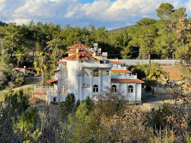 Двухэтажная меблированная вилла 3+1 с собственной просторной территорией в Авсалларе, 220 + 450 м2 - Ракурс 48