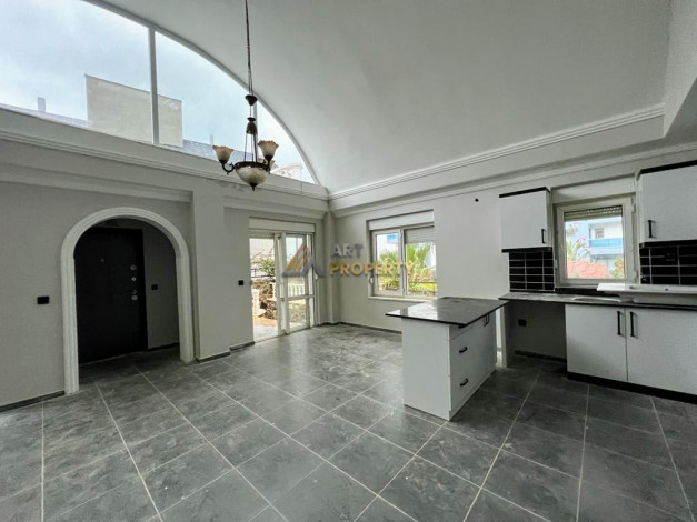 На продажу представлена вилла 3+1 с зеленым садом в районе Каргыджак, 140 + 300 м2 - Ракурс 6