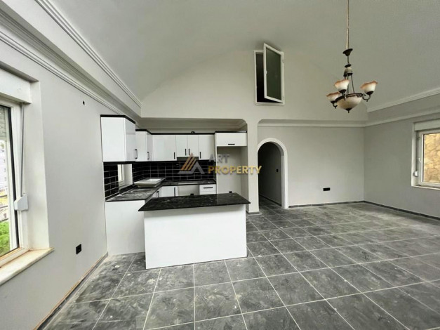 На продажу представлена вилла 3+1 с зеленым садом в районе Каргыджак, 140 + 300 м2 - Ракурс 10