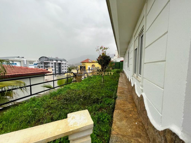 На продажу представлена вилла 3+1 с зеленым садом в районе Каргыджак, 140 + 300 м2 - Ракурс 20