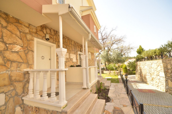 Уютная вилла 3+1 в комплексе с хорошей инфраструктурой в Авсалларе, 170 м2 - Ракурс 3