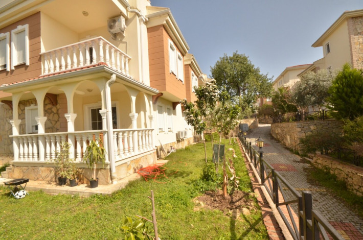 Уютная вилла 3+1 в комплексе с хорошей инфраструктурой в Авсалларе, 170 м2 - Ракурс 4