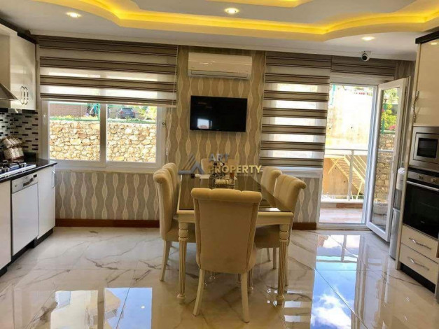 Коммерческое помещение с дизайнерским ремонтом класса люкс в центре города Аланья, 260 м2 - Ракурс 3