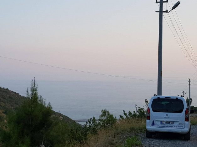 Участок земли с видом на море под строительство дома в центральной части Аланьи, 1700 м2 - Ракурс 12