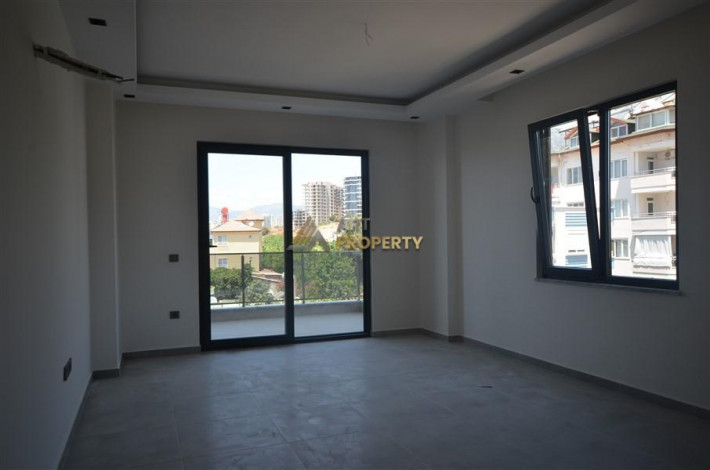 Четырехкомнатная квартира с видом на море в районе Махмутлар, 170 м2 - Ракурс 18