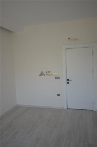 Четырехкомнатная квартира с видом на море в районе Махмутлар, 170 м2 - Ракурс 25