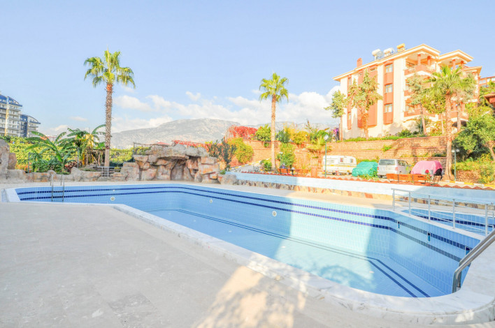 Просторная квартира 2+1 с новой красивой мебелью в районе Махмутлар, 125 м2 - Ракурс 13