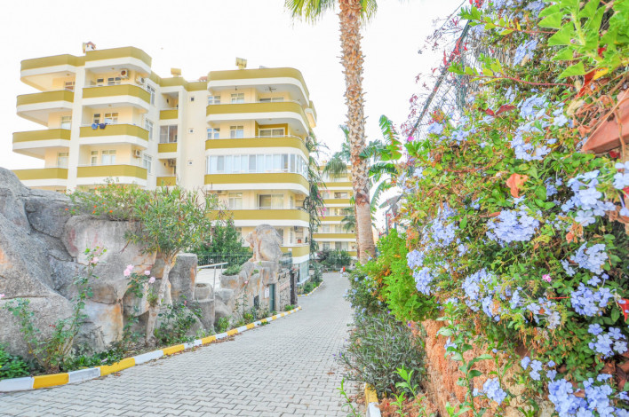 Просторная квартира 2+1 с новой красивой мебелью в районе Махмутлар, 125 м2 - Ракурс 15