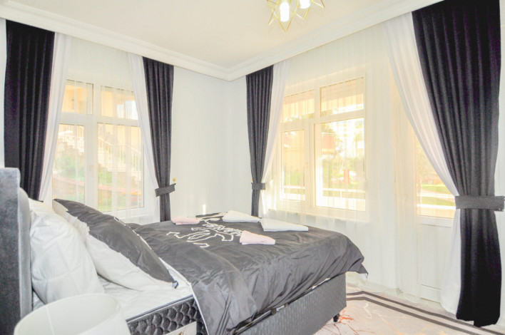 Просторная квартира 2+1 с новой красивой мебелью в районе Махмутлар, 125 м2 - Ракурс 30