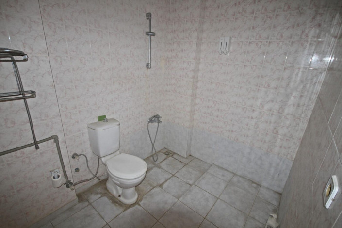 Просторная квартира 3+1 с отдельной кухней в самом центре района Махмутлара, 140 м2 - Ракурс 8