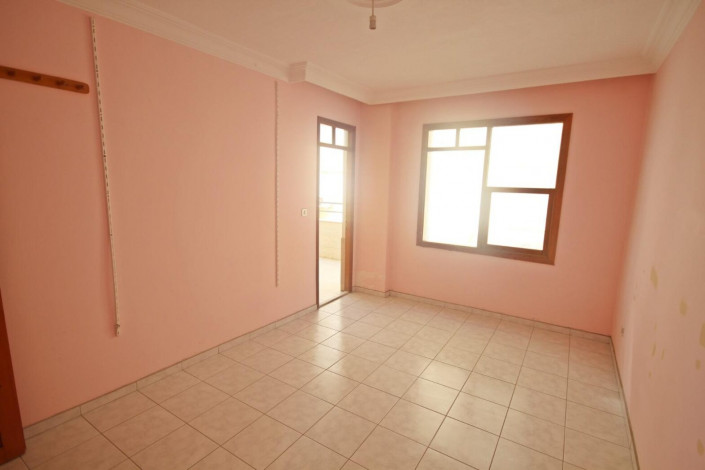 Просторная квартира 3+1 с отдельной кухней в самом центре района Махмутлара, 140 м2 - Ракурс 16