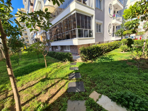 Двухкомнатная квартира с мебелью вблизи от пляжа Средиземного моря в районе Махмутлар, 65 м2 - Ракурс 2