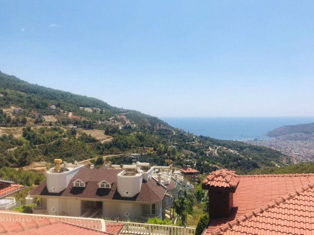 Вилла 3+1 с частным бассейном и шикарным видом на море в Аланье! Подходит для получения гражданства! 220 м2 - Ракурс 8