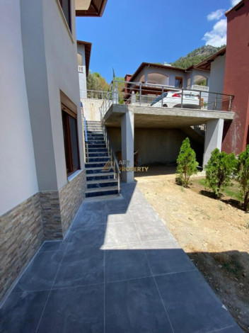 Вилла 3+1 с частным бассейном и шикарным видом на море в Аланье! Подходит для получения гражданства! 220 м2 - Ракурс 9