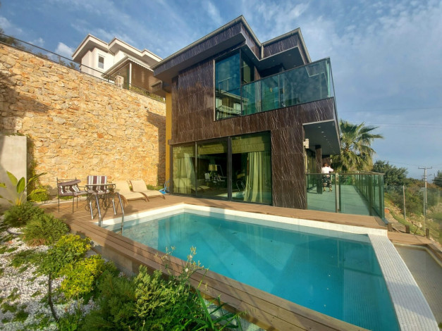 Меблированная вилла 3+1 с видом на море и крепость в районе Бекташ,  Алания 200м. - Ракурс 6